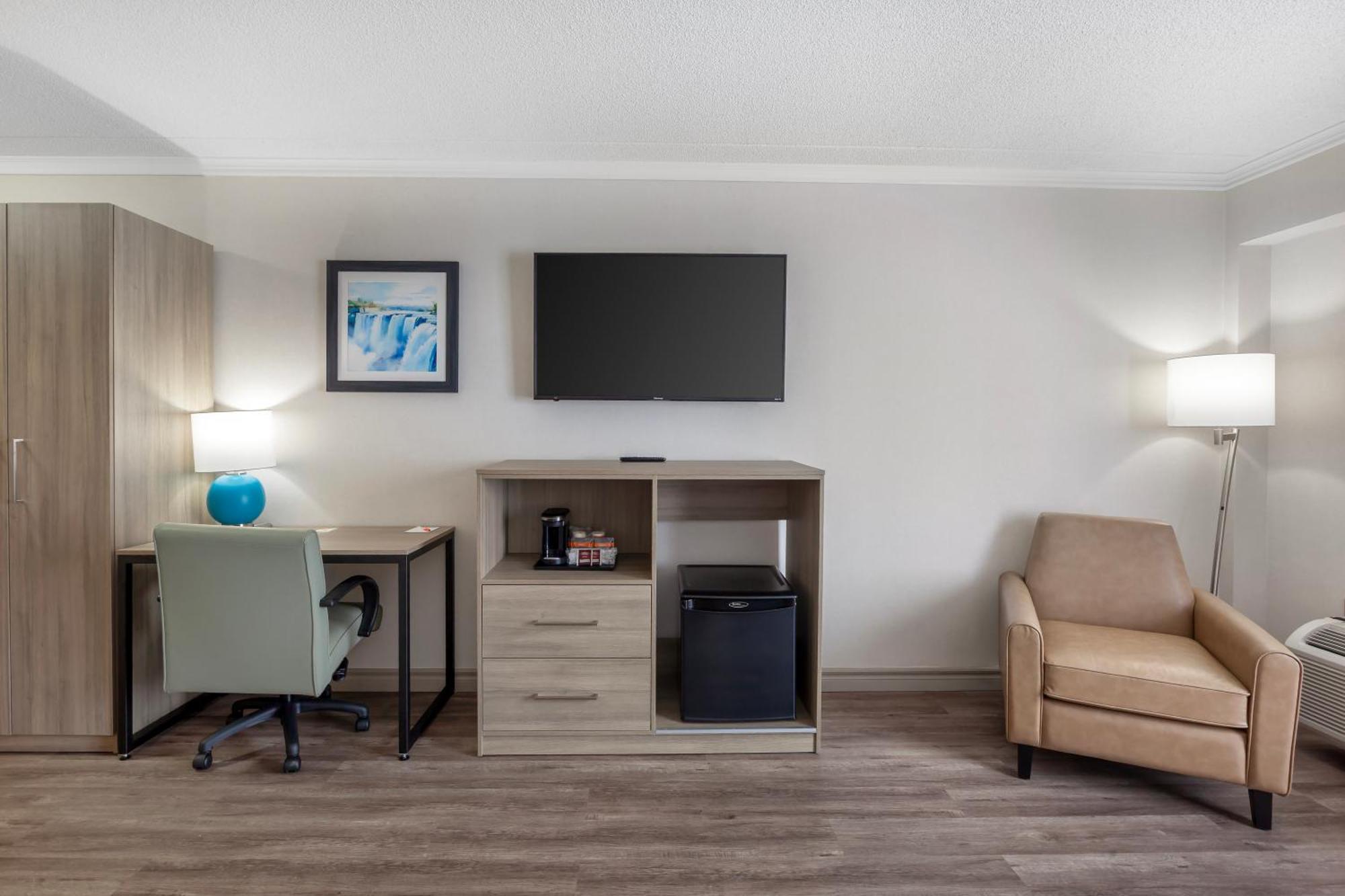 Queen Room with Two Queen Beds - Accessible/Non-Smoking