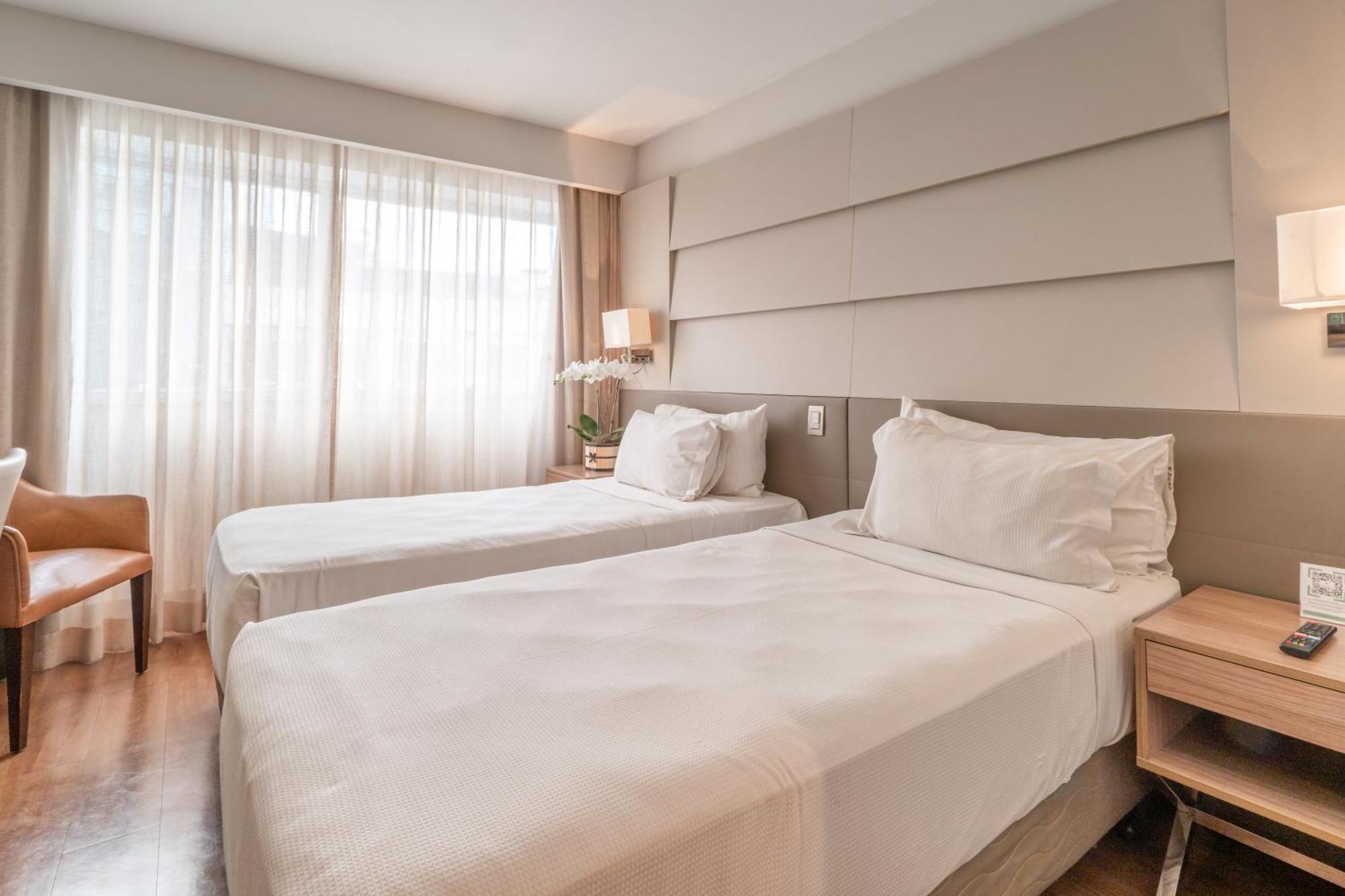 Quarto Superior com 2 Camas de Solteiro