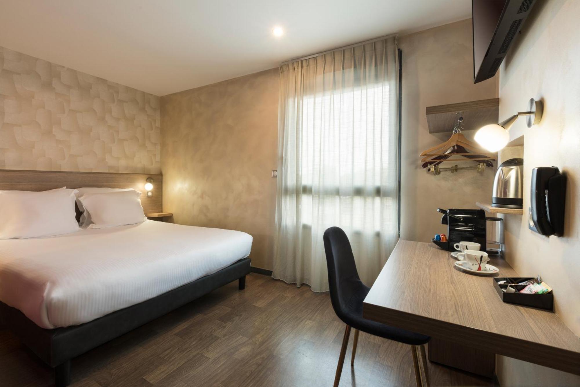 Chambre Lit Queen-Size Classique