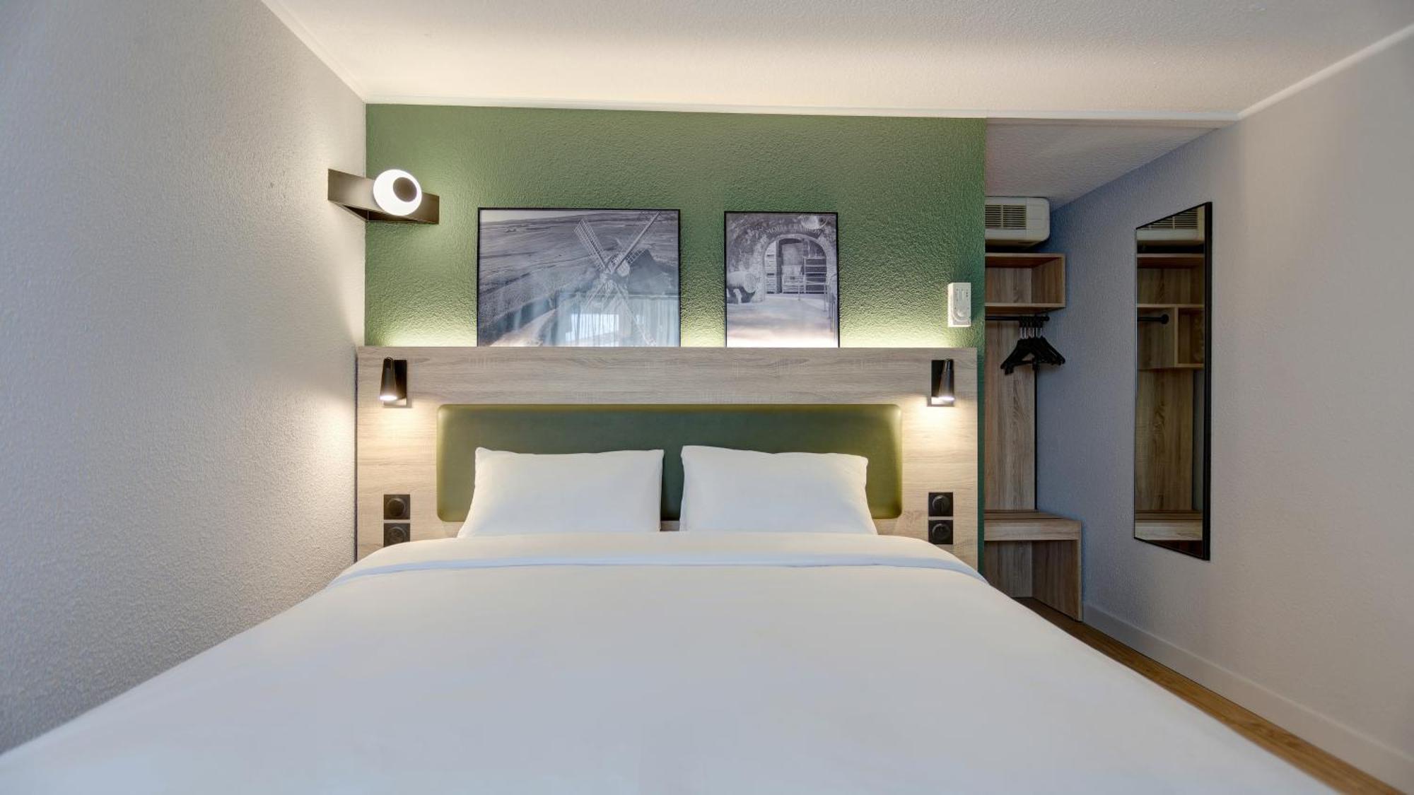 Double Room,1774424050:JPEG