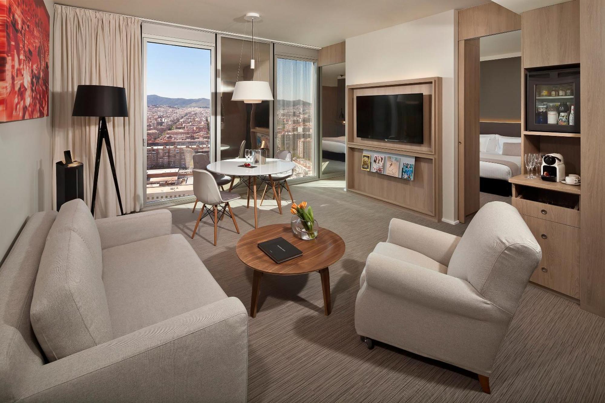 Suite The Level mit Stadtblick