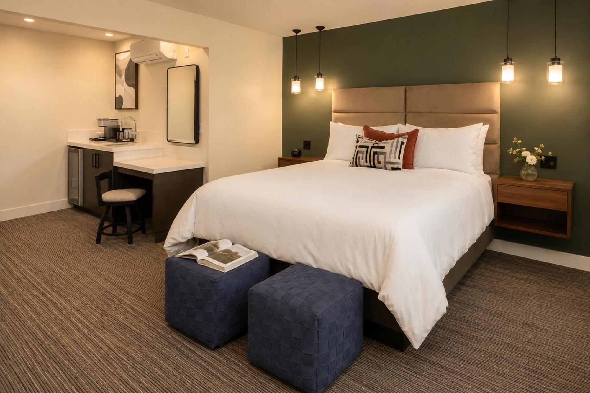 Standard King Room