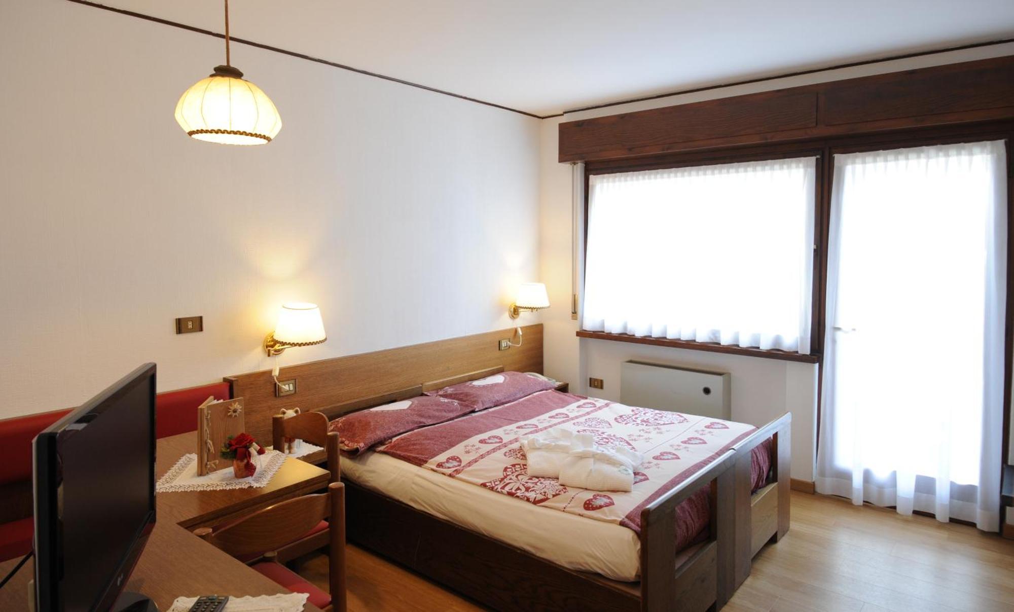 Double or Twin Room,271992549:JPEG