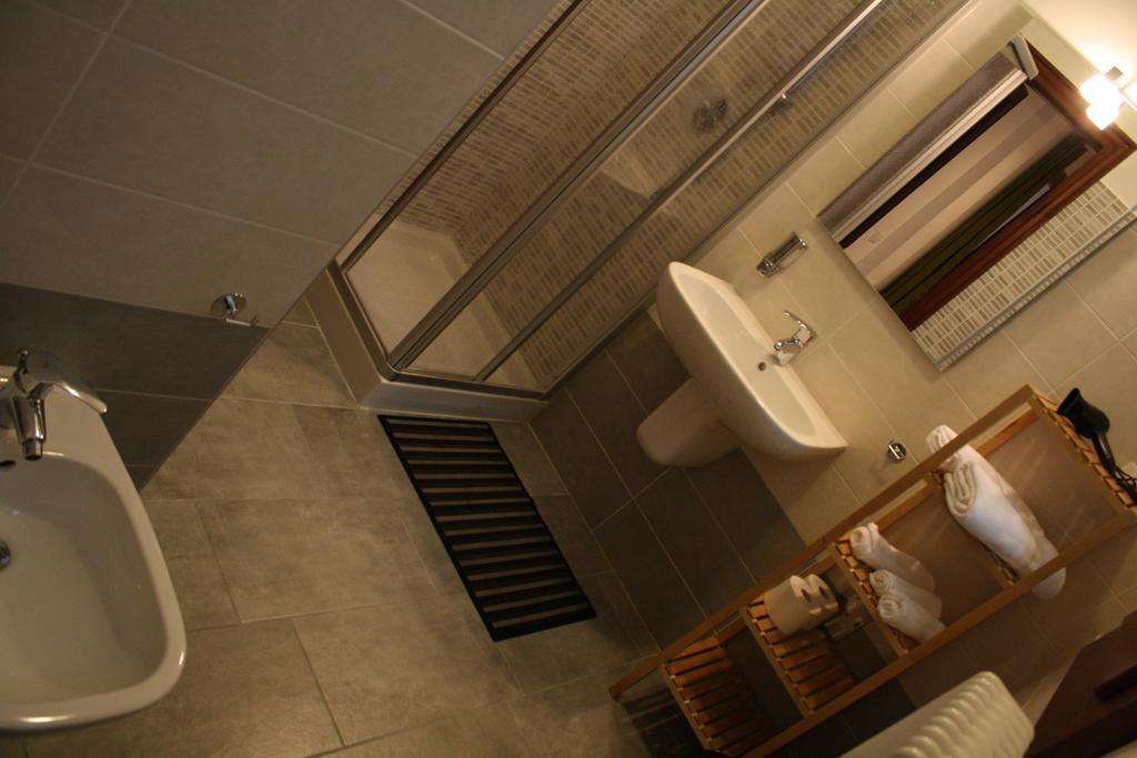 Single Room with Shared Bathroom