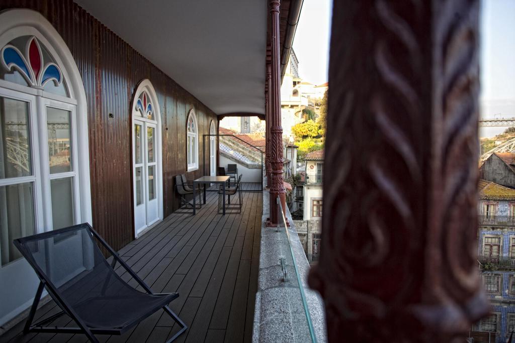 Suite Deluxe con terraza y vistas al río