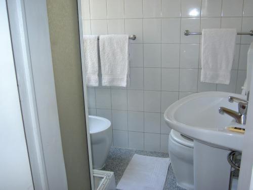Tweepersoonskamer met 2 Aparte Bedden