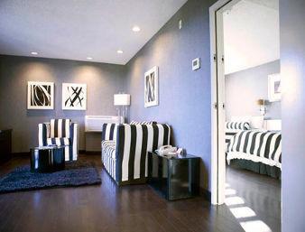 Suite com 1 Quarto e 2 Camas de Casal - Não Fumadores