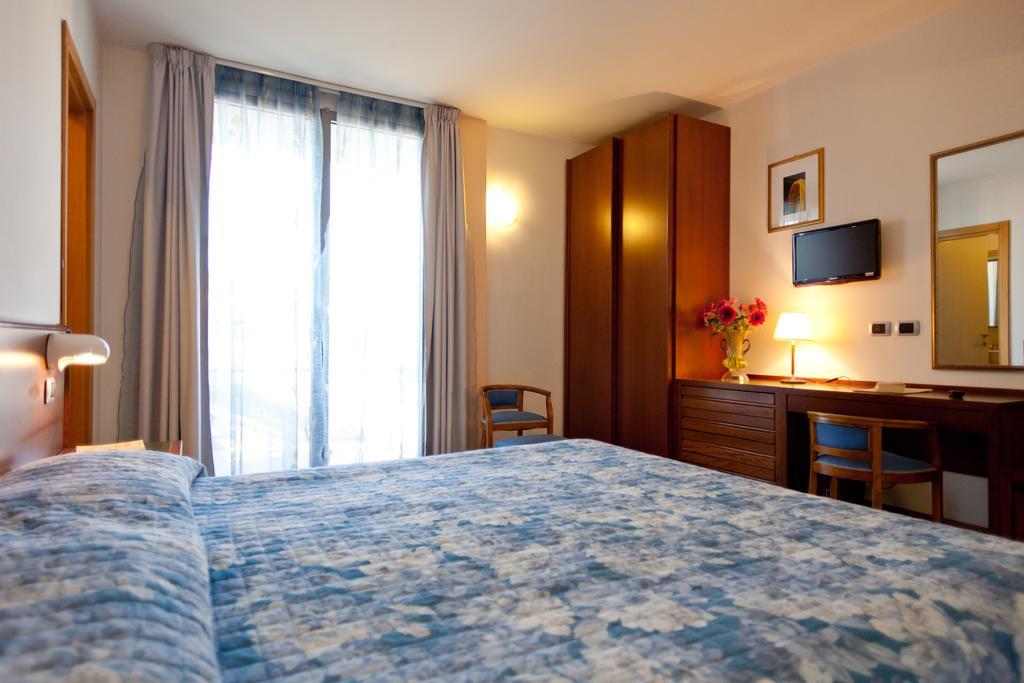 Zweibettzimmer