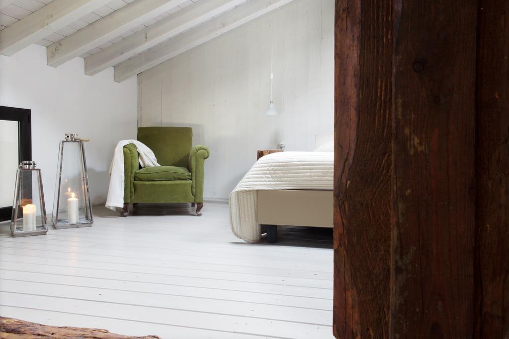 Appartamento con 2 Camere da Letto e Vista Lago