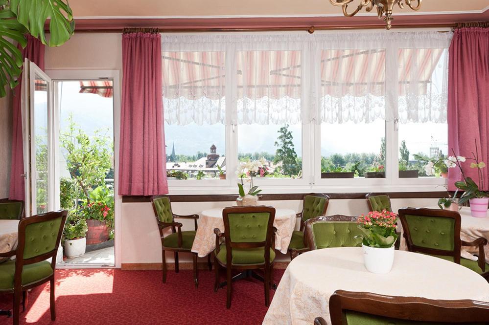 Economy Double Room Balcony,31710800:JPEG