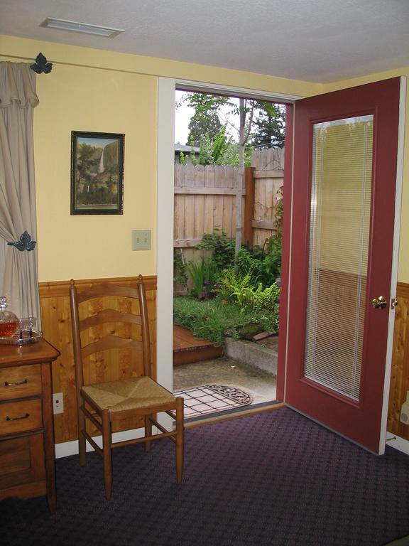 Double Room with Patio