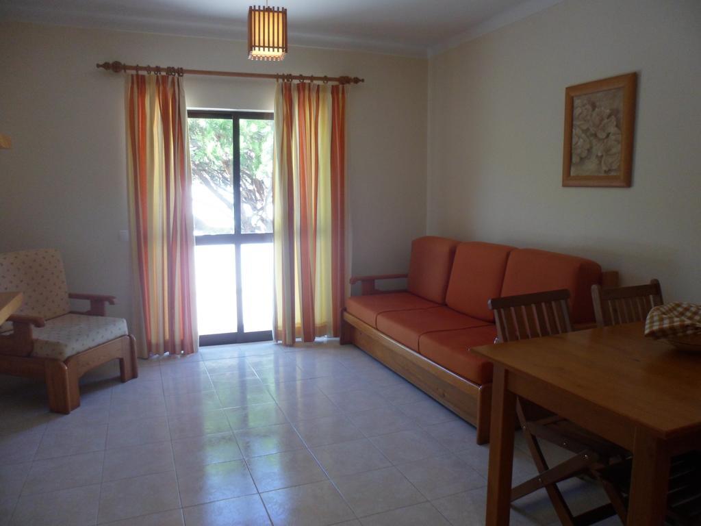 Two-Bedroom Apartment Pool Access,223307672:JPEG