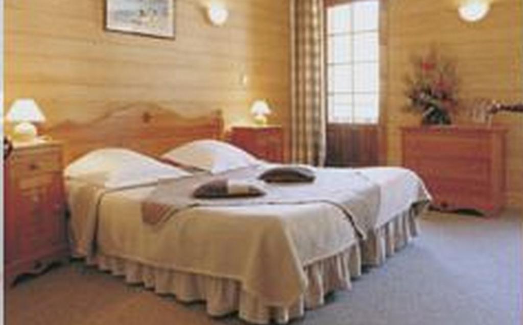 Standard Room,25464321:JPEG