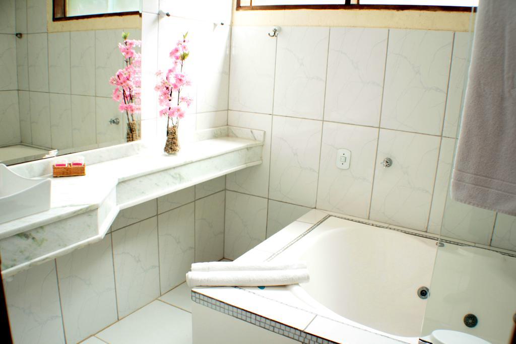 Quarto Duplo Superior com Banheira