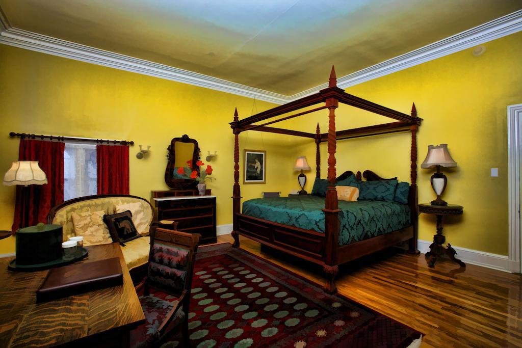 Deluxe King Room,246496069:JPEG