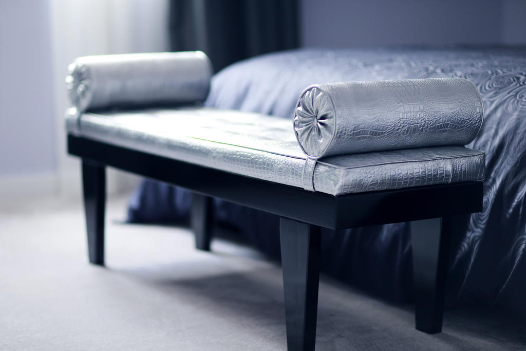 Großes Luxus Zimmer mit Kingsize-Bett