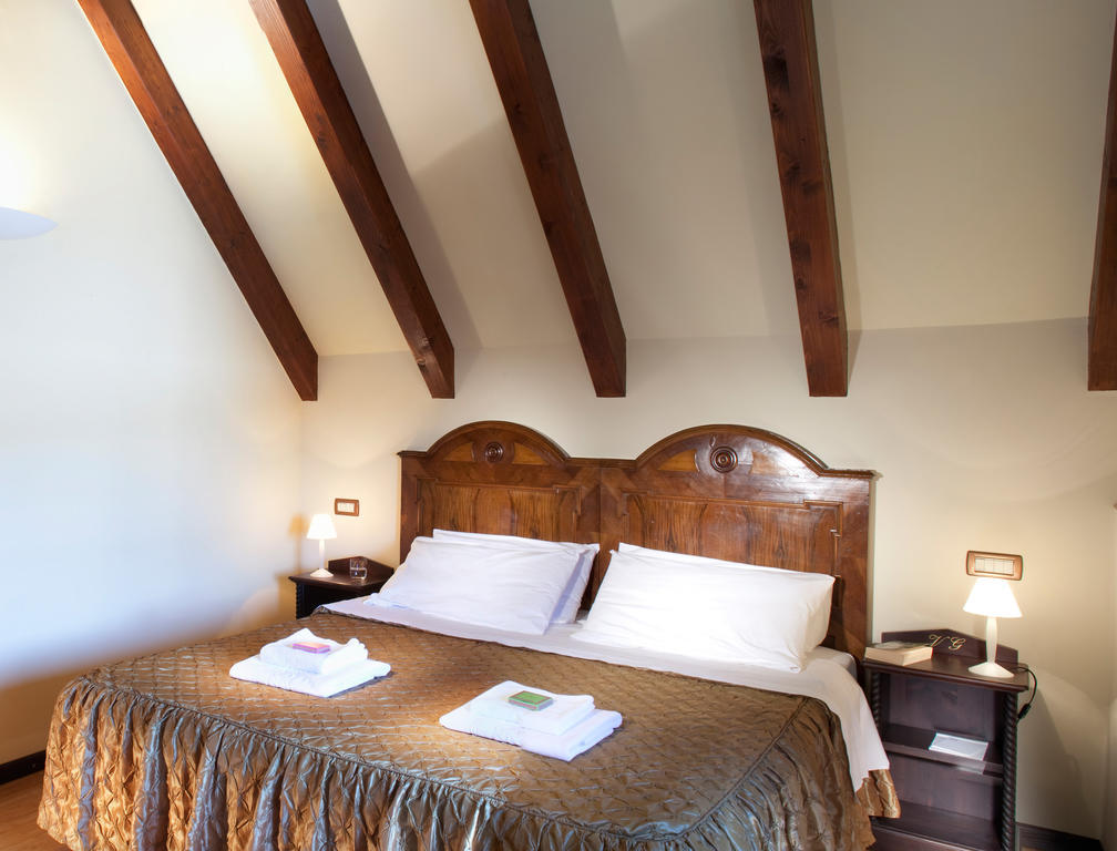 Deluxe Doppel-/Zweibettzimmer mit Seeblick