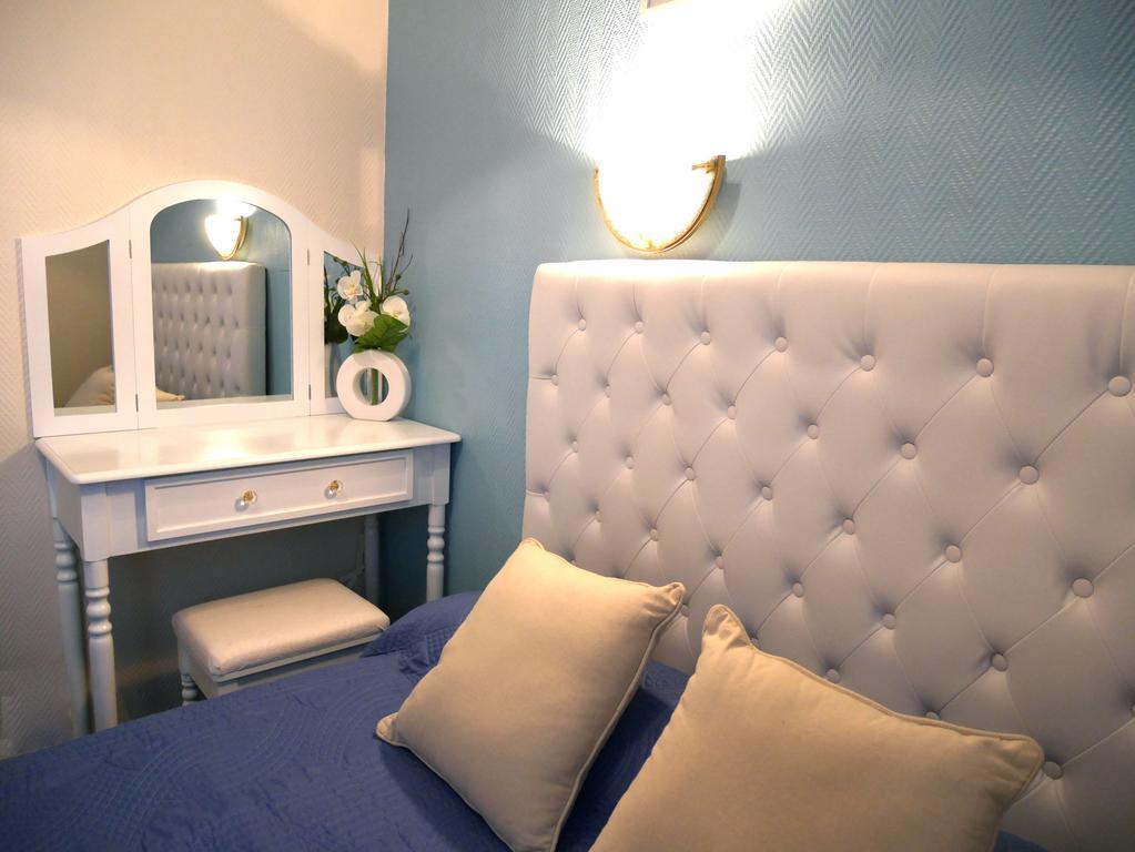Single Room with Private Bathroom,253254477:JPEG