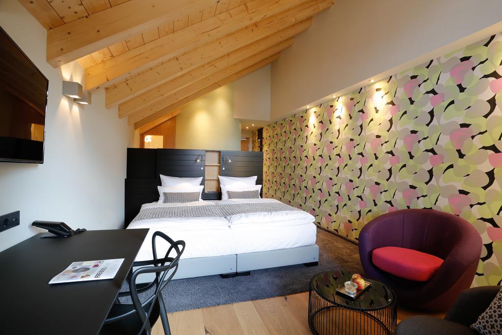 Deluxe Double Room,264281677:JPEG
