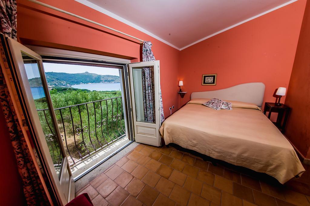 Camera Familiare con Vista Mare