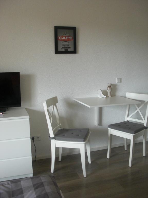 Zweibettzimmer mit Balkon