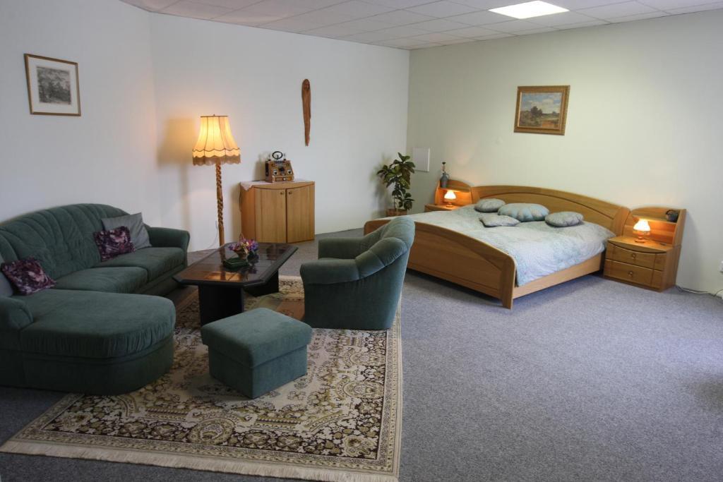 Doppel- oder Zweibettzimmer