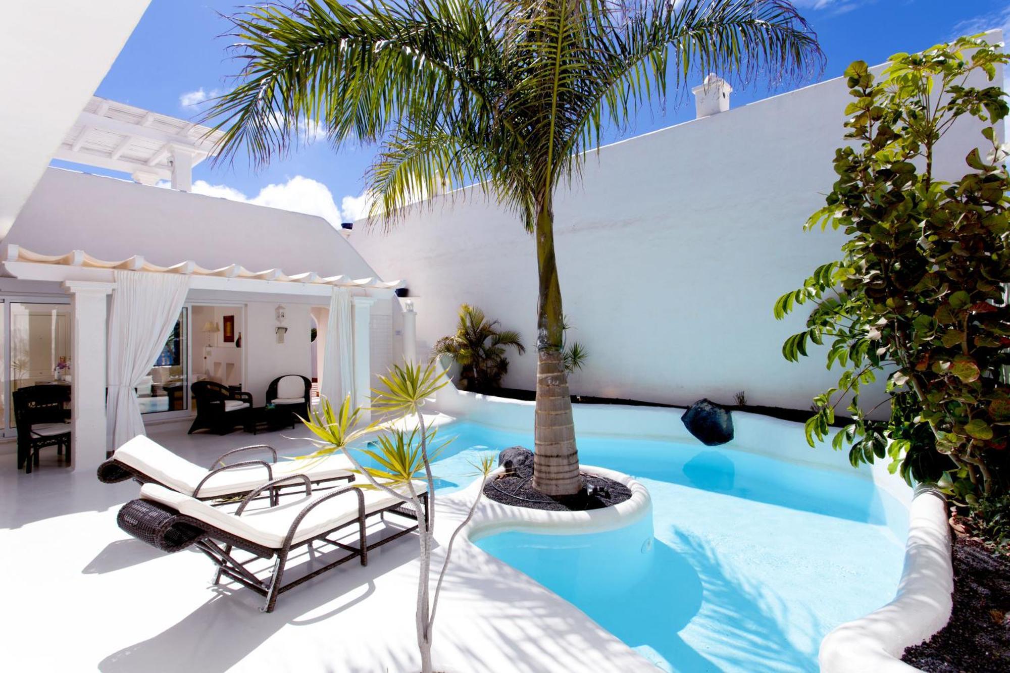 Premier Villa mit 3 Schlafzimmern, eigenem Pool und Garten