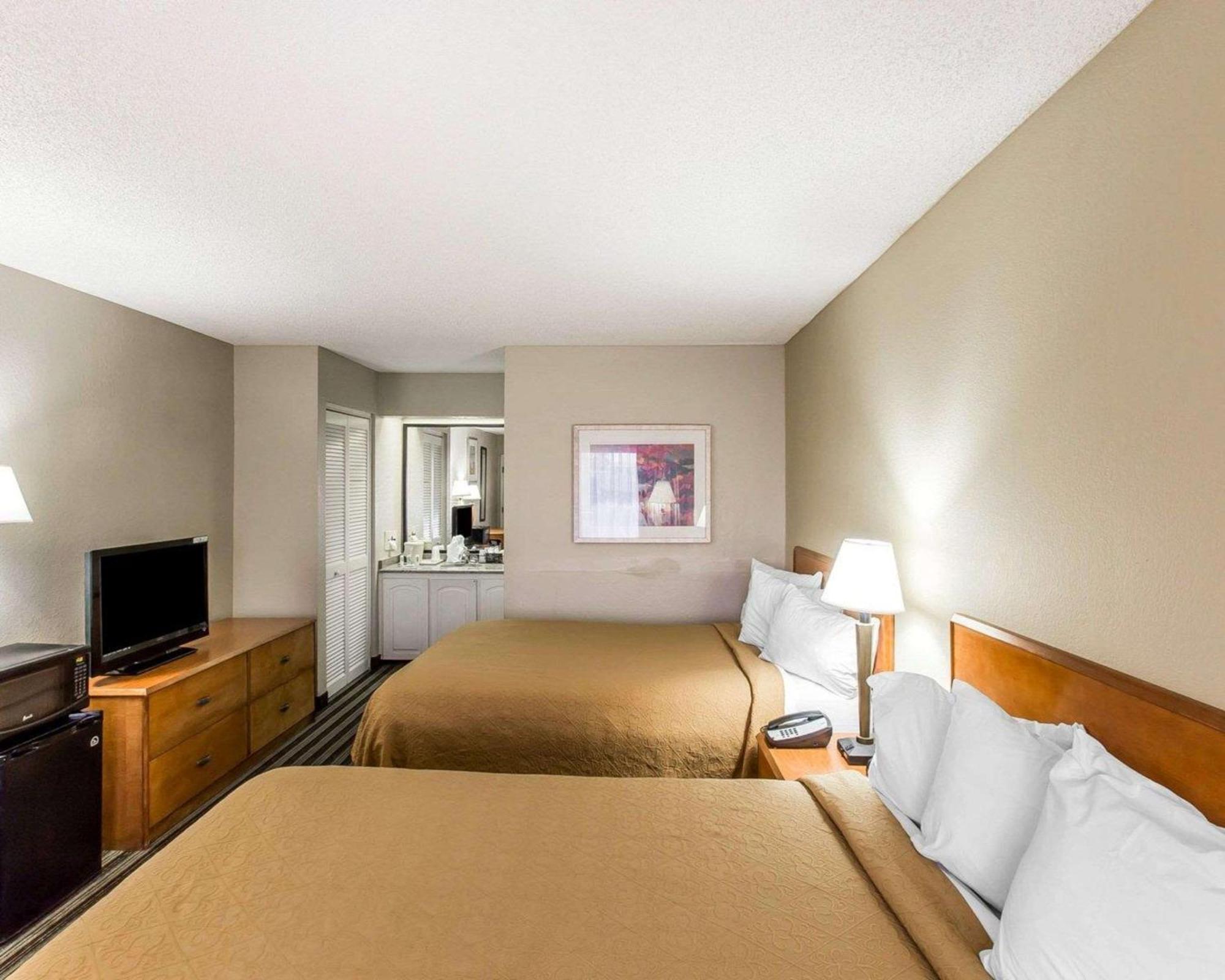 Double Room with Two Double Beds - Non-Smoking