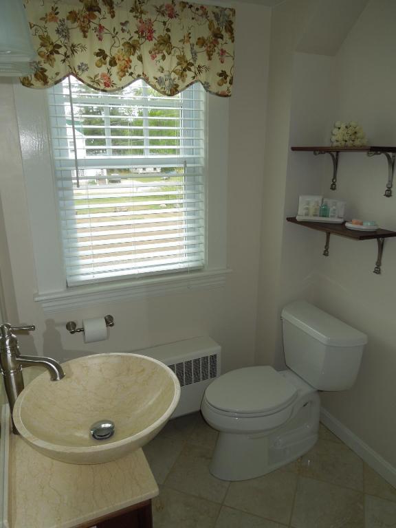 King Suite with Private Bathroom