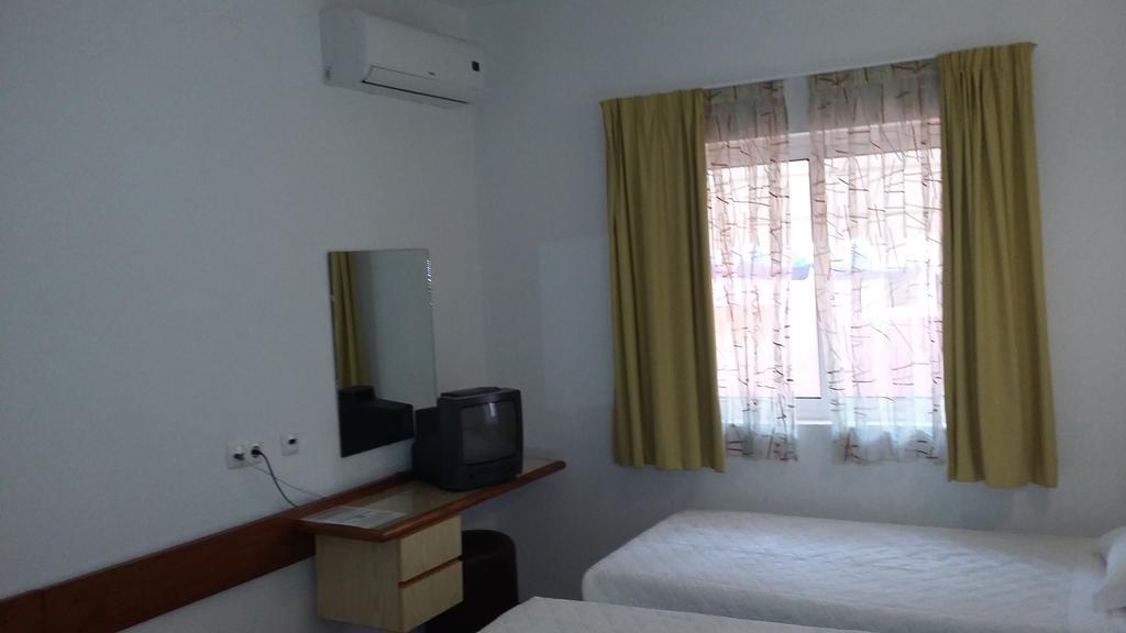 Quarto Twin