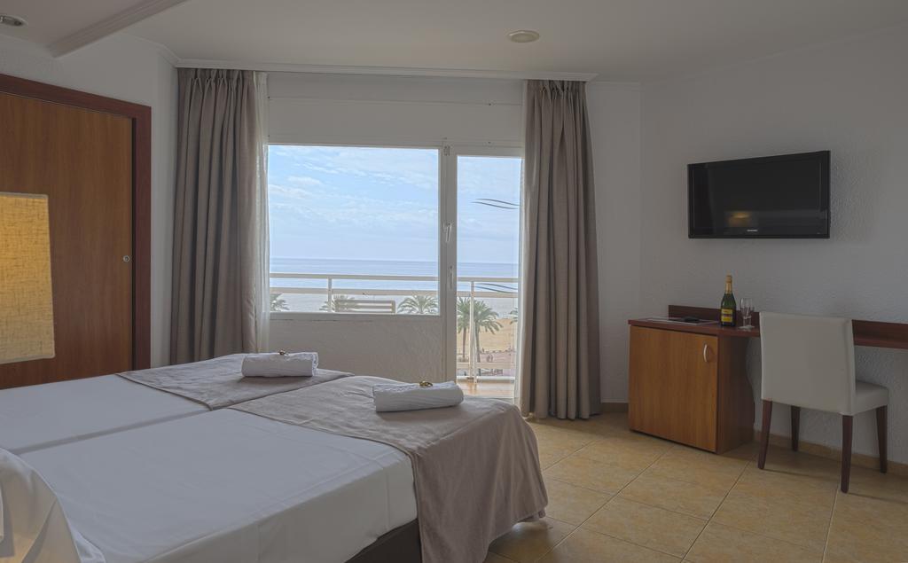 Double or Twin Room Sea View,701417368:JPEG