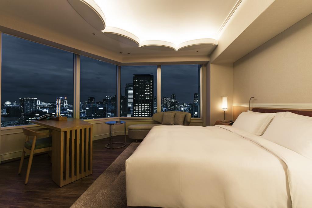 Habitación Esquinera Club con cama extragrande - No fumadores - Acceso al club lounge - Plantas 29 a 31