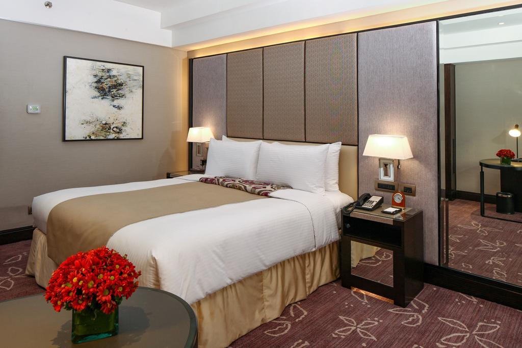 Premier King Room Non-smoking