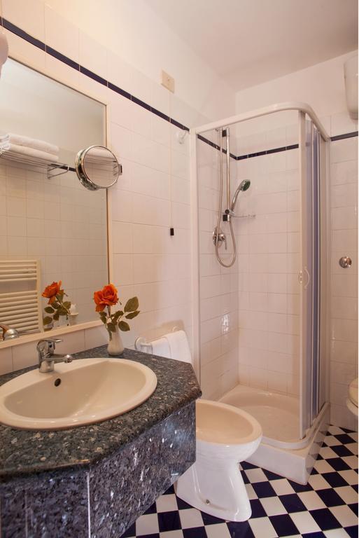 Quarto Duplo