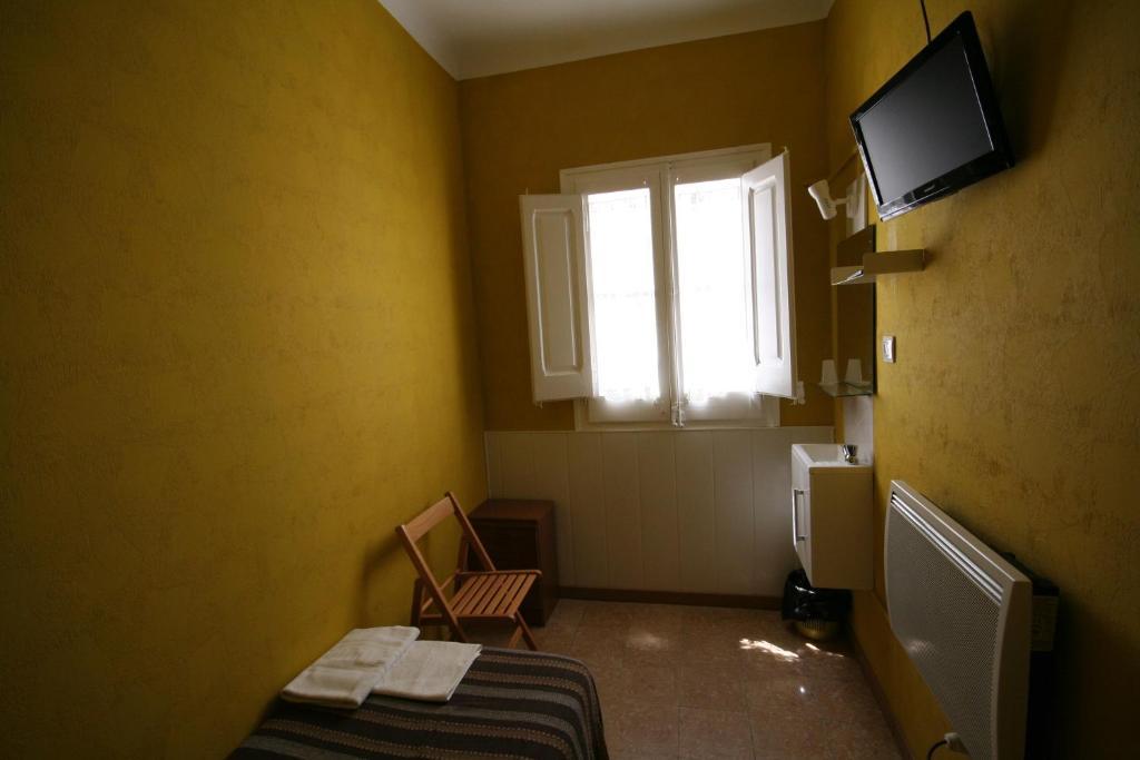 Habitación Individual con baño compartido