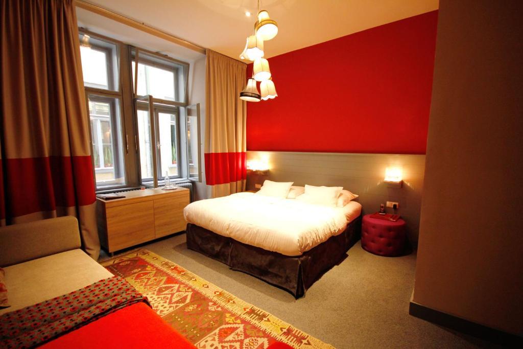 Small Double Room,33561331:JPEG