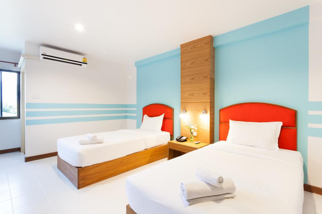 Superior Double or Twin Room (Complimentary Coffee, Tea and Toast)