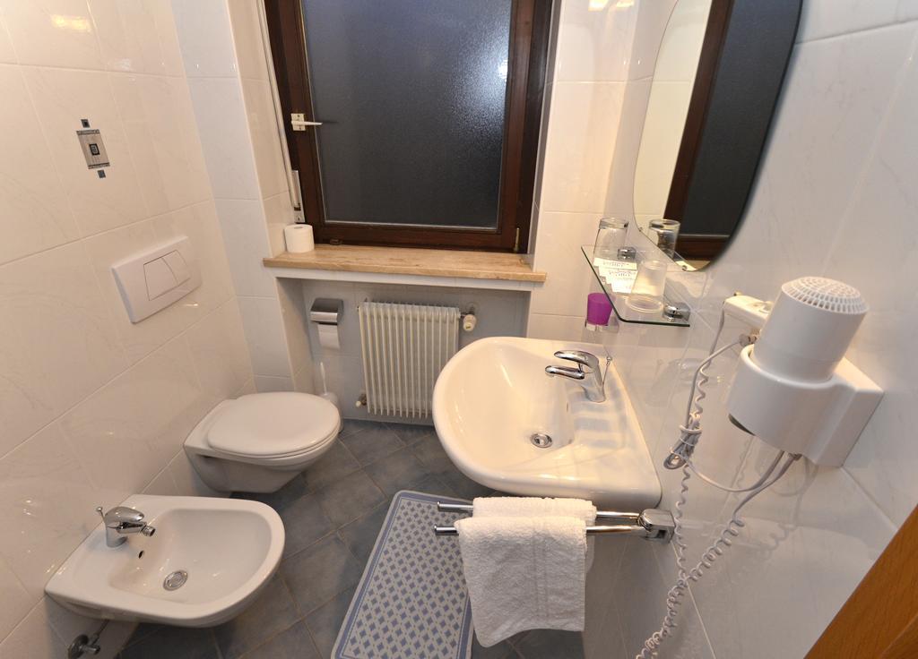 Doppelzimmer mit Balkon