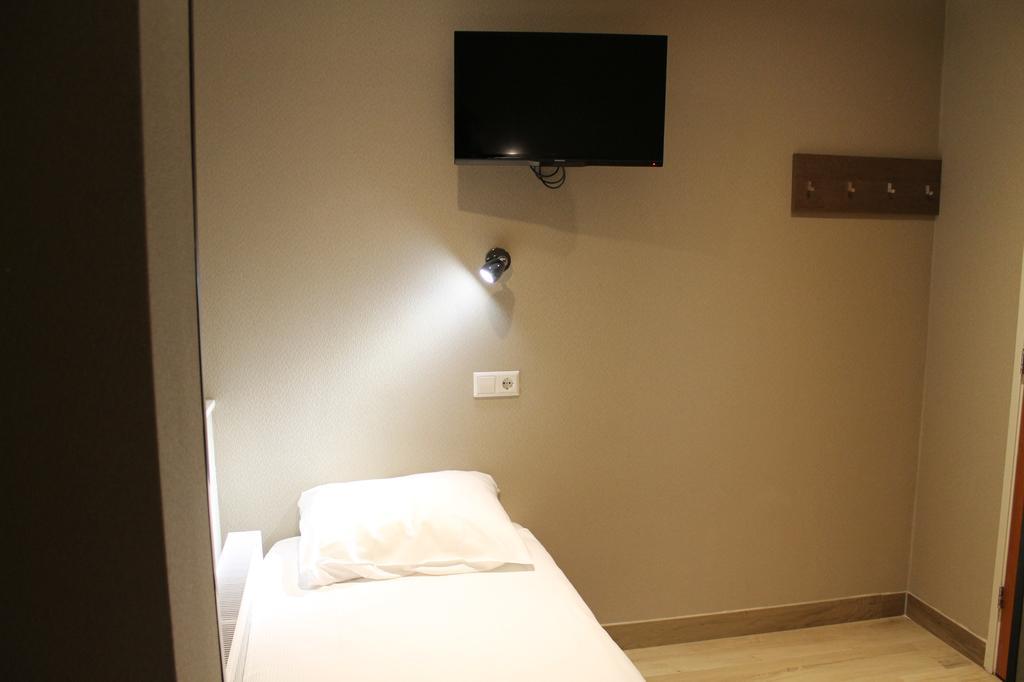 Twin Room - Basement