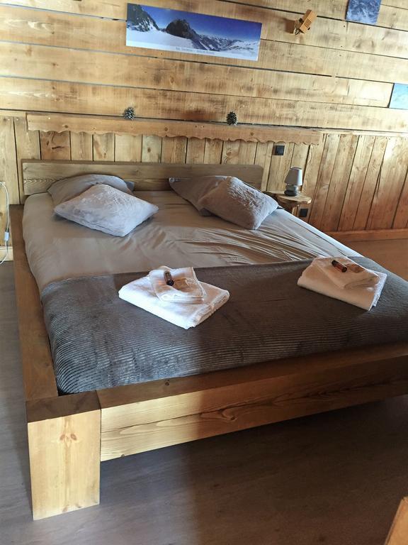 Appartement 4 Chambres (9-12 Adultes)