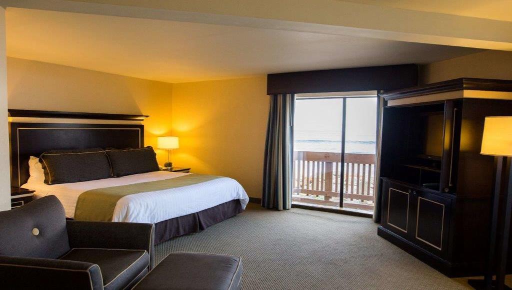 King Room with View - Non-Smoking