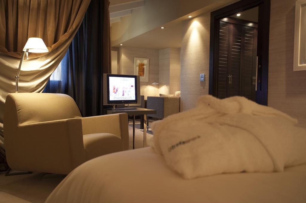 Triple Junior Suite,216301112:JPEG