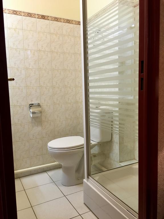 Standard Double Room,411015933:JPEG