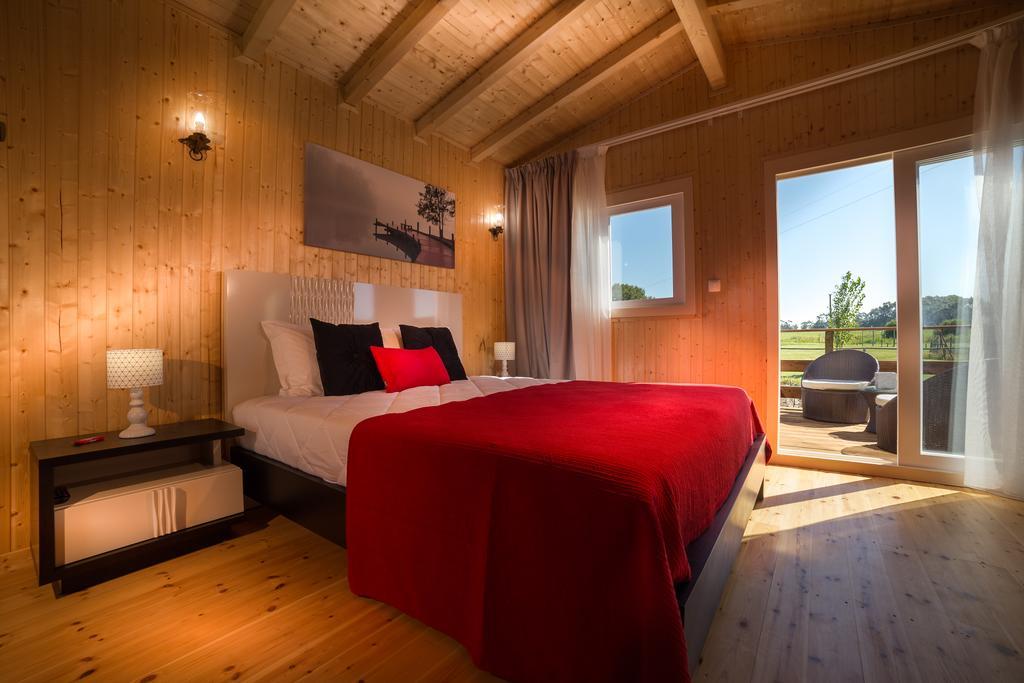 One-Bedroom Bungalow,643945590:JPEG