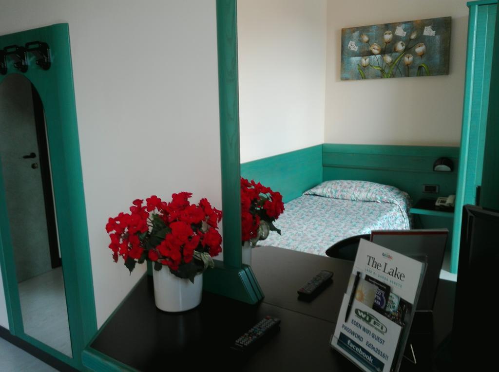 Single Room Balcony,749649200:JPEG