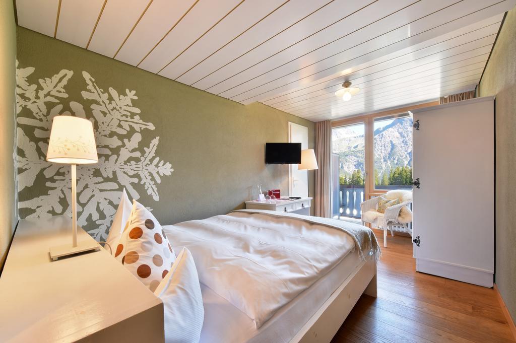 Superior Einzelzimmer mit Balkon und Bergblick