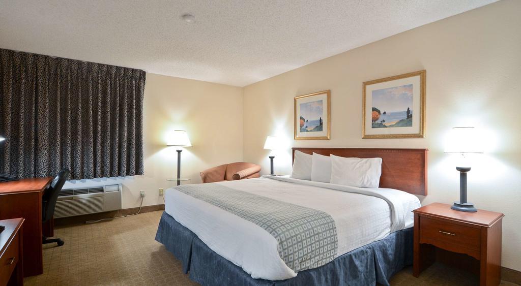 Quarto Premium com 2 Camas de Casal e Vista Cidade
