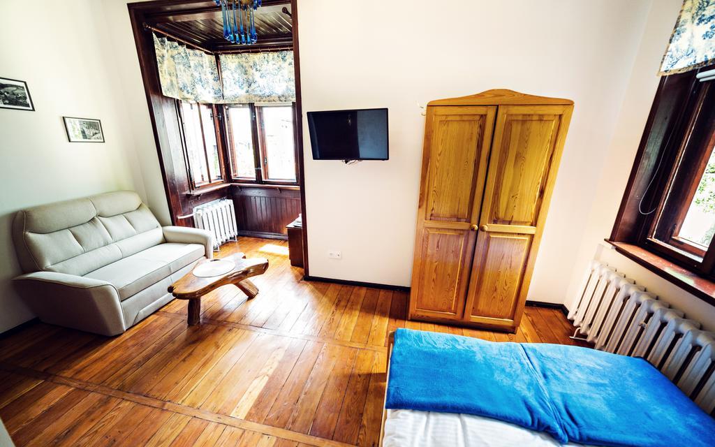 Driepersoonskamer met Badkamer