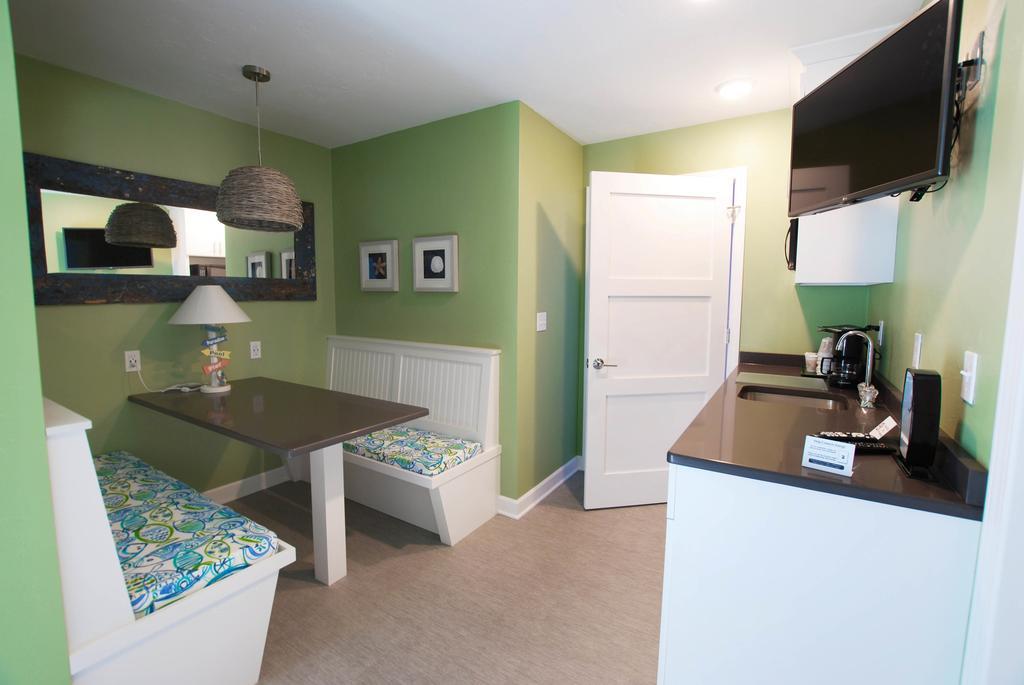 Superior King Suite