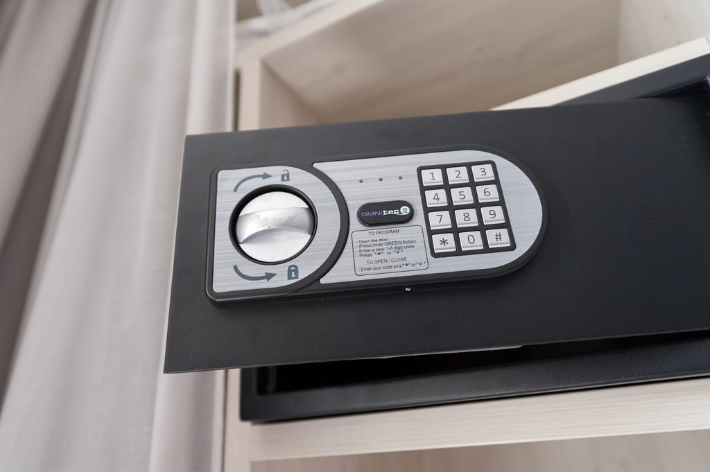 Quarto Twin Standard